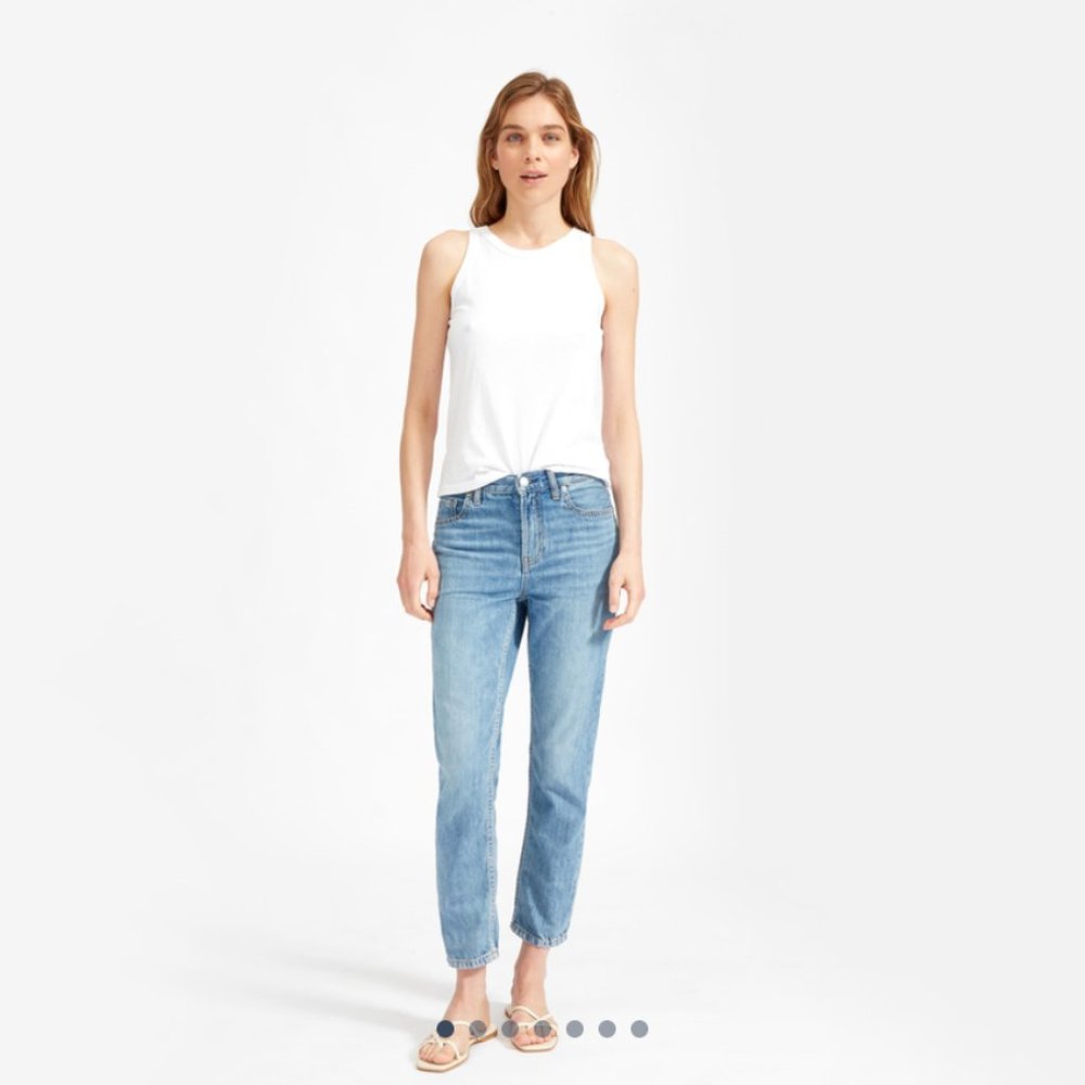 Everlane Sz. 30 Super-Soft Relaxed Jeans in Vintage Light Blue.